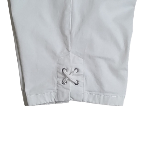 Ruby Rd. White Capris - Picture 8 of 9